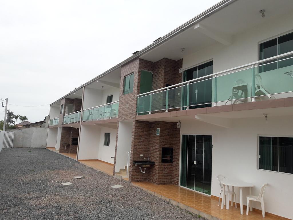 Conjunto Residencial Verdes Mares Гуаратуба Екстериор снимка